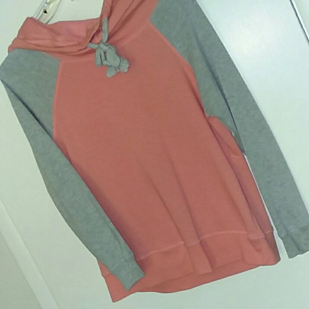 NWOT RUE21 Hoodie